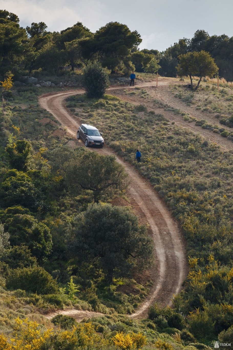 Тест драйв нового Range Rover Evoque  чистая линия