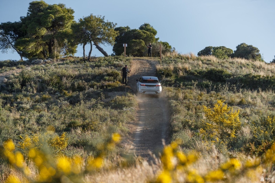 Тест драйв нового Range Rover Evoque  чистая линия