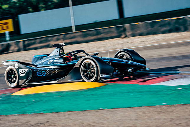Формула E: В Mercedes испытали собственное шасси