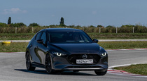 Тест драйв новой Mazda3  не родись красивой
