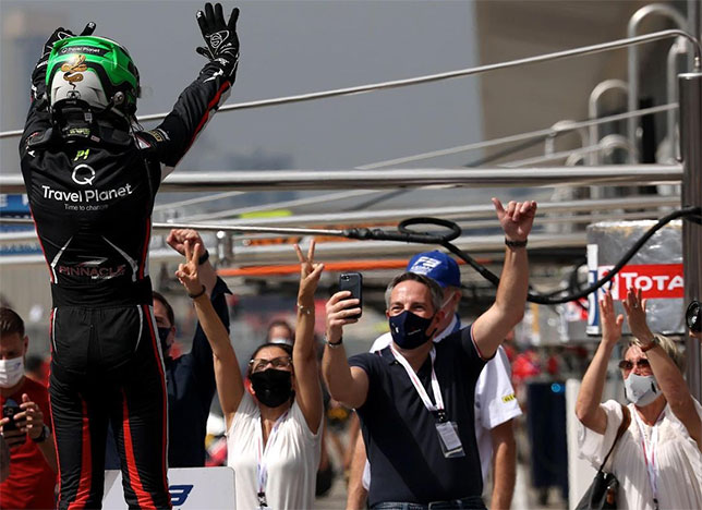 Ф3 Азия: Пьер-Луи Шове одержал шестую победу