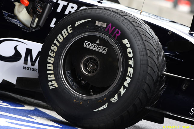 Bridgestone станет поставщиком шин для Формулы Е