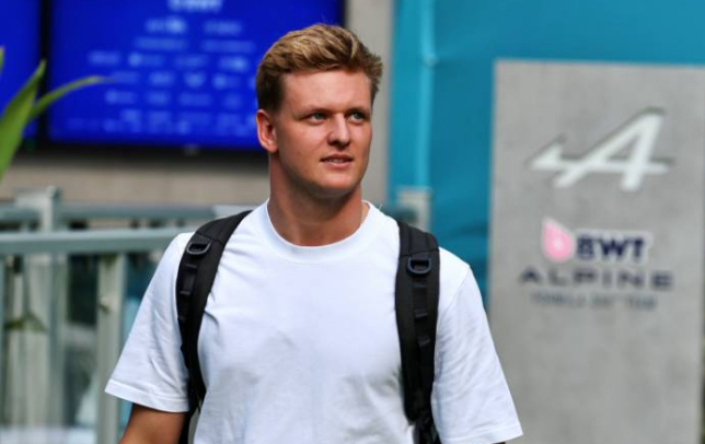 Мик Шумахер ведёт переговоры с McLaren Racing