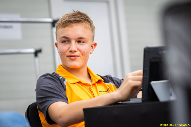 Ф2: Стенсхорн продолжит карьеру в Rodin Motorsport