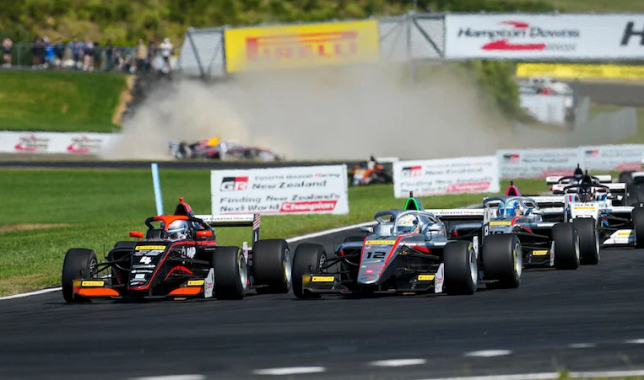 Уго Угочукву доминирует в Новой Зеландии