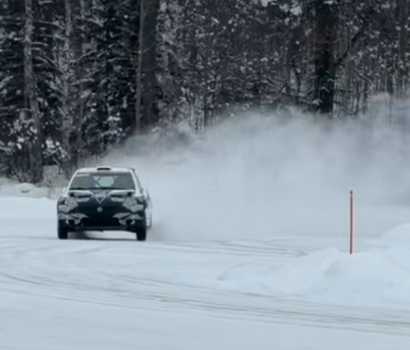 Робин Райкконен впервые сел за руль раллийной машины