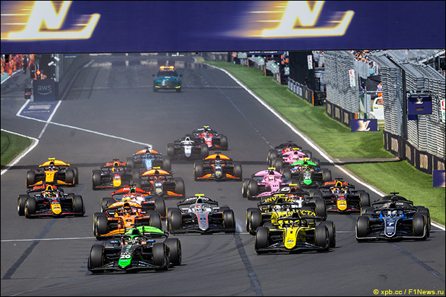 У Формулы 2 проблемы с доставкой грузов в Мельбурн