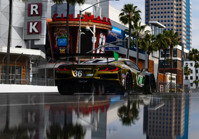 Роберт Уиккенс стартует с поула в гонке на трассе Лонг-Бич