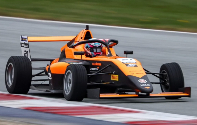 Элла Хаккинен заработала очки в своей первой гонке Ф4