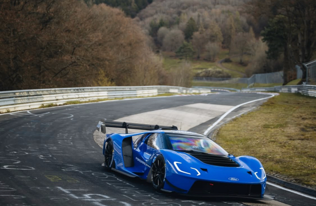 Глава Ford поздравил своего гонщика с рекордом