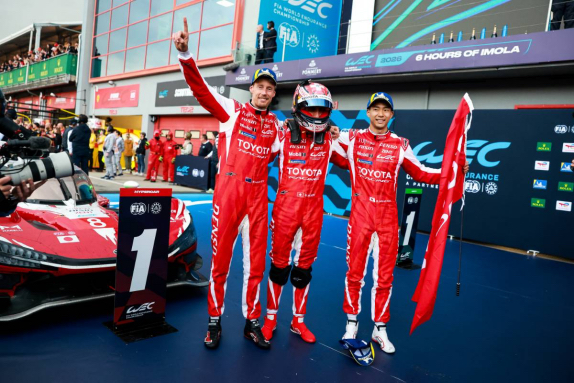 Команда Toyota одержала 50-ю победу в 100-й гонке WEC